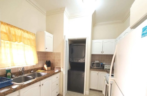 Fitts Village House | #4, Lovely 2-Bed Townhouse opposite West Coast beach