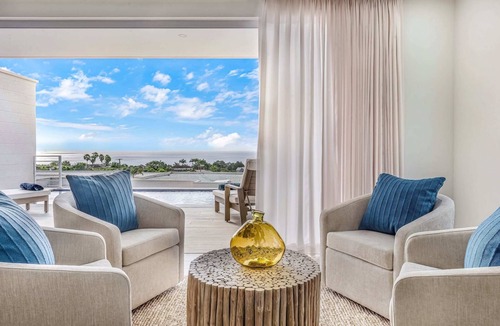 Merlin Bay Villa | 40 Westmoreland Hill