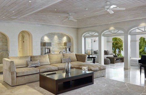 Old Trees Bay Apartment | 5 bedroom beachfront holiday condominium