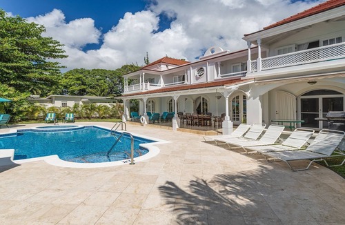 Reeds Bay House | 5 Bedroom Beachfront Villa Offering Stunning Sea Views And A Private Pool