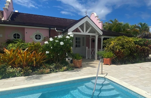 Porters Villa | 5 Porters Court, Luxury West Coast villa, 5 mins walk to beach with Beach Club