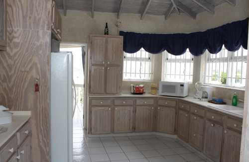 Fryers Well Villa | 6 BR en suite luxury villa near beach - pool, WiFi, A/C, full staff