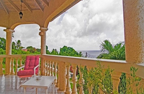 Fryers Well Villa | 6BR Charming Beachfront Villa w/Pool and Staff