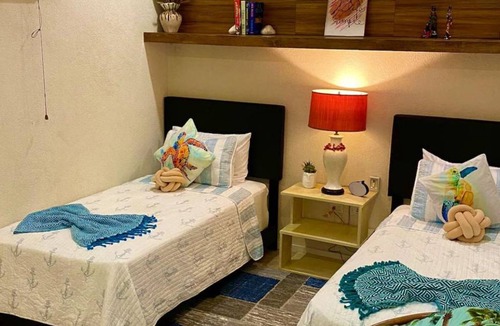 Boarded Hall Apartment | 98 m² Apartment ∙ 2 bedrooms ∙ 4 guests