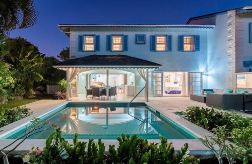 Folkestone Villa | A 3 bedroom fully renovated villa with a beautiful tropical garden