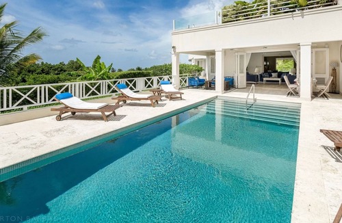 Orange Hill Villa | A super, contemporary villa benefiting from private pools and rooftop dining
