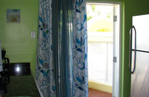 Lascelles House | Absolutely close of everything by walking distance in Holetown!