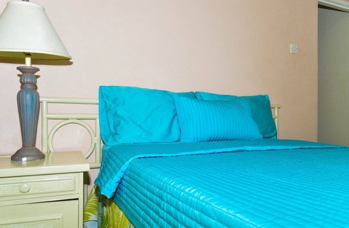 St. Lawrence Gap Apartment | Air conditioned 2 bed near Dover Beach
