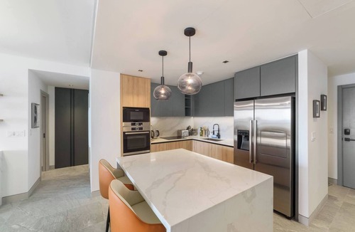 Brighton Condo | Allure #502 - by Zenbreak