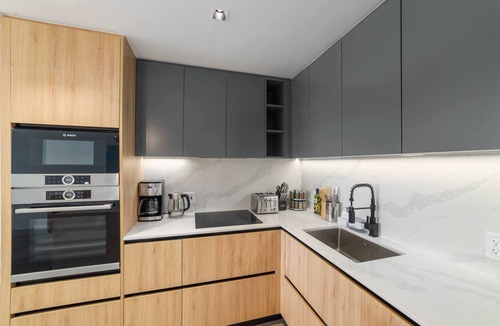 Brighton Condo | Allure #502 - by Zenbreak