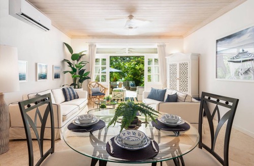 Mullins Apartment | Apartment ∙ 2 bedrooms ∙ 4 guests