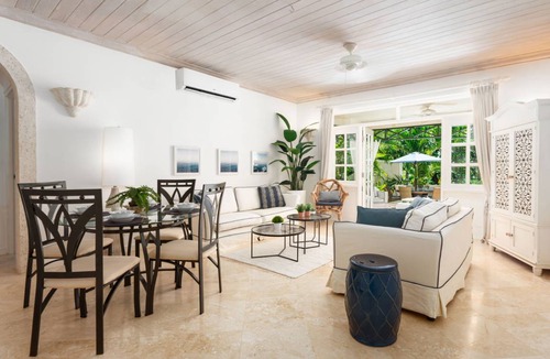 Mullins Apartment | Apartment ∙ 2 bedrooms ∙ 4 guests