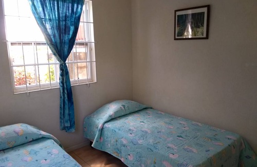 Graeme Hall Park Apartment | Apartment ∙ 8 guests