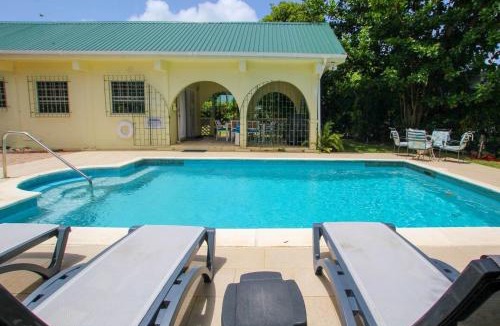 Sunset Crest House | Aqua Bliss home by Bluescape