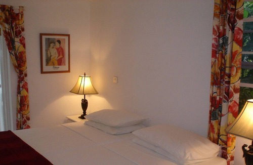 Gibbs Bay Villa | Ascot House Villa 3 . Sleeps 4 person's