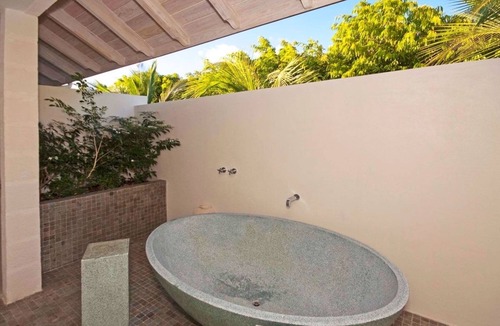 Merlin Bay Villa | Balinese Villa with Ocean Views and Pool - Tom Tom