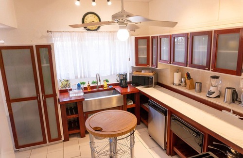 Bridgetown House | Banyan Beach House Villa