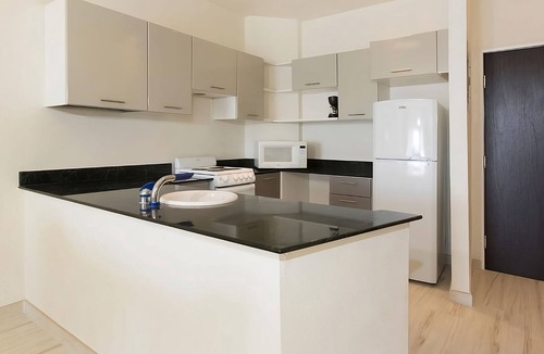 Blue Waters House | Barbados Escape: Kitchenette, Outdoor Pool, Free Beach Sunbeds, Great Views!