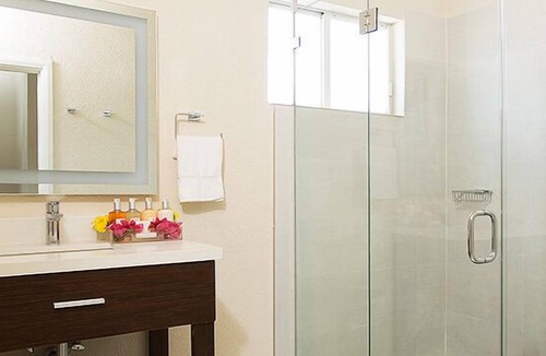 Blue Waters House | Barbados Escape: Kitchenette, Outdoor Pool, Free Beach Sunbeds, Great Views!