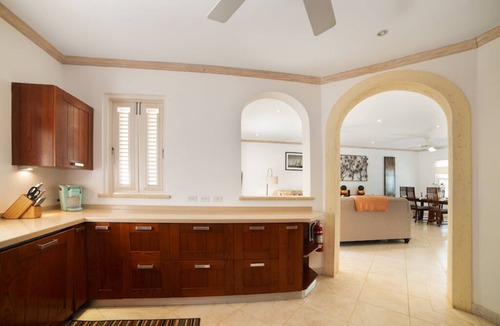 Little Battaleys Villa | Battaleys Mews 22 - Summer specials being offered