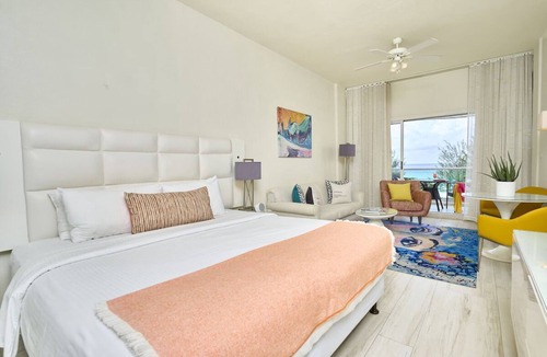 Blue Waters Hotel | Beach Adventures! Free Continental Breakfast and Beach Sunbeds, Swimming Pool!