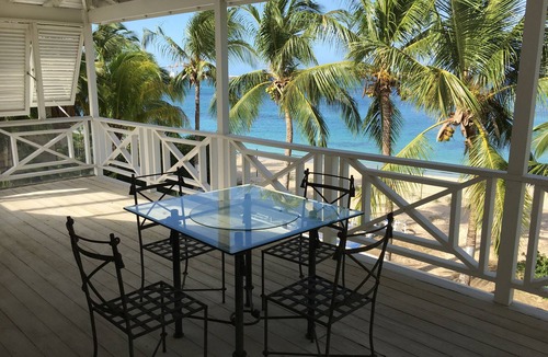 Brighton House | Beach Lover's delight!