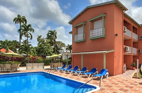 Worthing Hotel | Beach Retreat: 3 Spacious Room w/Complete Amenities, Living Area & Kitchenette