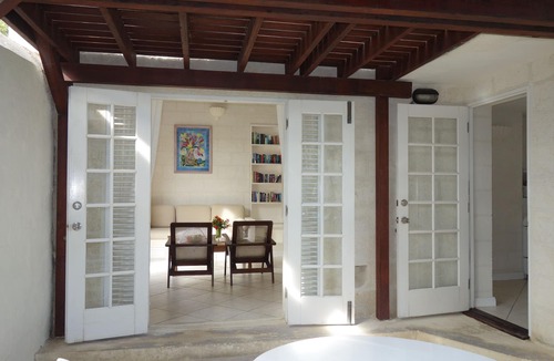 Silver Sands Apartment | Beachfront 1 bedroom apartment at the Inchcape Seaside Villas estate