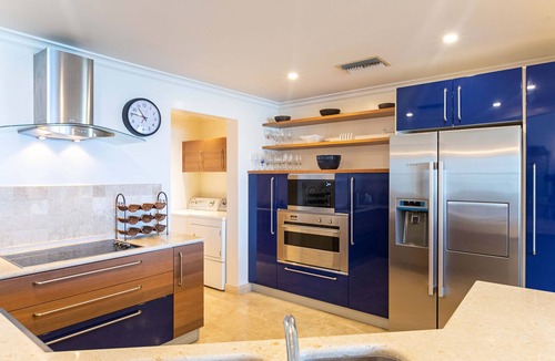 Douglas Condo | Beachfront 2 bedroom apartment with great views of the Caribbean Sea