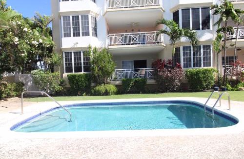 St. Lawrence Gap Apartment | Beachfront Apartment in St. Lawrence Gap - Close To Your Every Need