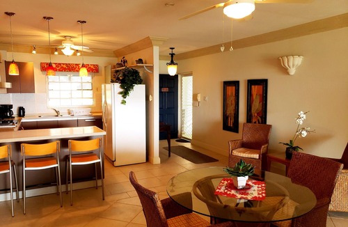 St. Lawrence Gap Condo | Beachfront Apartment in St. Lawrence Gap - Close To Your Every Need