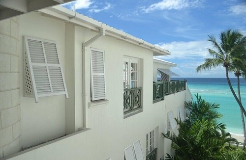 Worthing Condo | Beachfront Penthouse #7 Leith Court