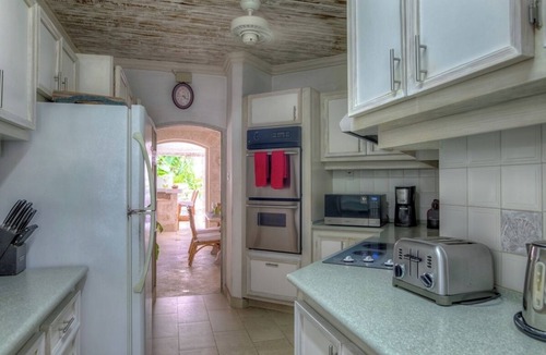 Gibbs Bay House | Beachfront Villa with Plunge Pool - Waverly One (2 bed)