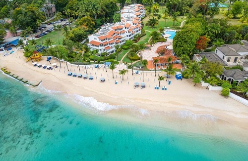 Porters Apartment | Beachfront with resort pool - Glitter Bay 112