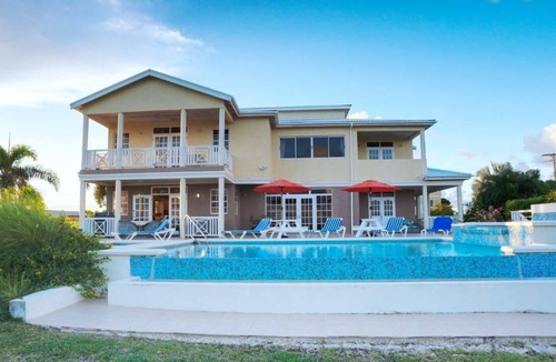 Oistins House | Beautiful 4-bedroom villa for short-term rental