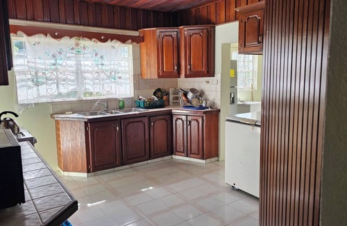 Halcyon Heights House | Beautiful and Cozy 3 Bedroom Home in walking distance to the beach and shops!