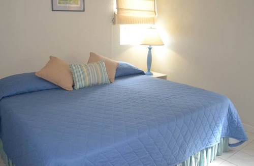 Rendezvous House | Beautiful Three Bedroom located at Rockley Golf Club