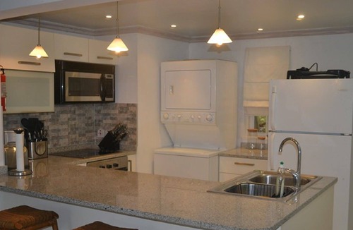 Rendezvous Apartment | Beautiful Two Bedroom Apartment in Rockley Resort