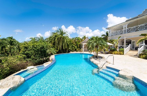 Mount Standfast Villa | Blue Waters 4BR