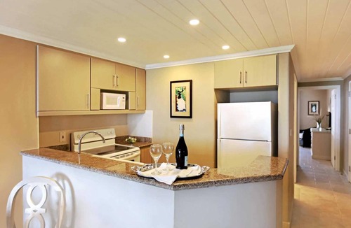 Maxwell Apartment | Bougainvillea A1 Deluxe
