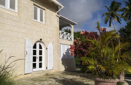 Apes Hill Apartment | Breezy, hilltop retreat with pool, only 10 minutes from Holetown