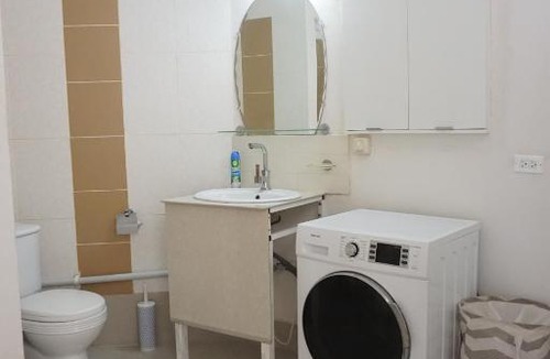 Inch Marlowe Apartment | Breezy LR GND Floor Apt Higher Heights, Barbados