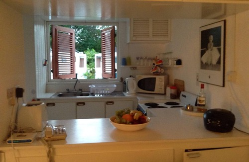 Rendezvous Apartment | Breezy quiet 1 bed apartment lovely views, parking, pool, near beach, SKY tv.