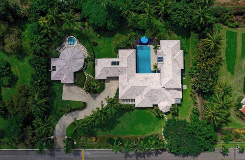Sandy Lane Villa | Ca Limbo Summary: Nes
