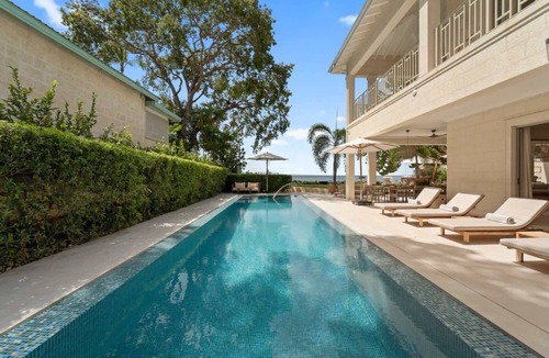 Gibbs Bay Villa | Calabash Summary: Nes