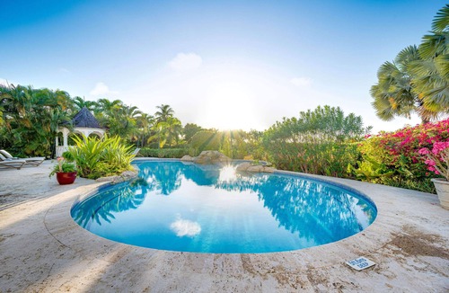 Mount Standfast Villa | Calliaqua 5BR