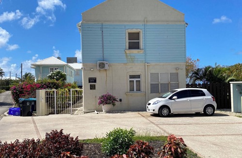 Enterprise Condo | Casa Patchouli a breezy little gem 5 min walking distance from Miami Beach.