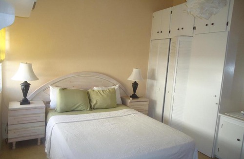 Weston House | Casaneta Tropical Cottage