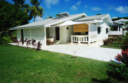 Weston House | Casaneta Tropical Cottage