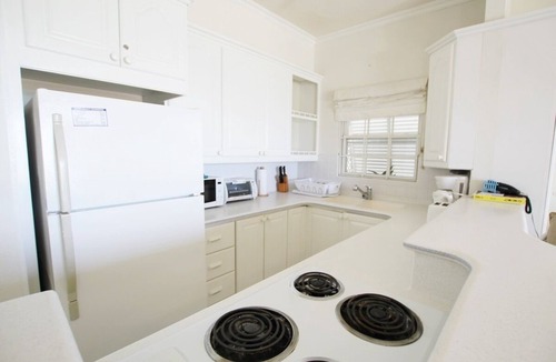 Worthing Apartment | Casual Beachfront Studio with Pool